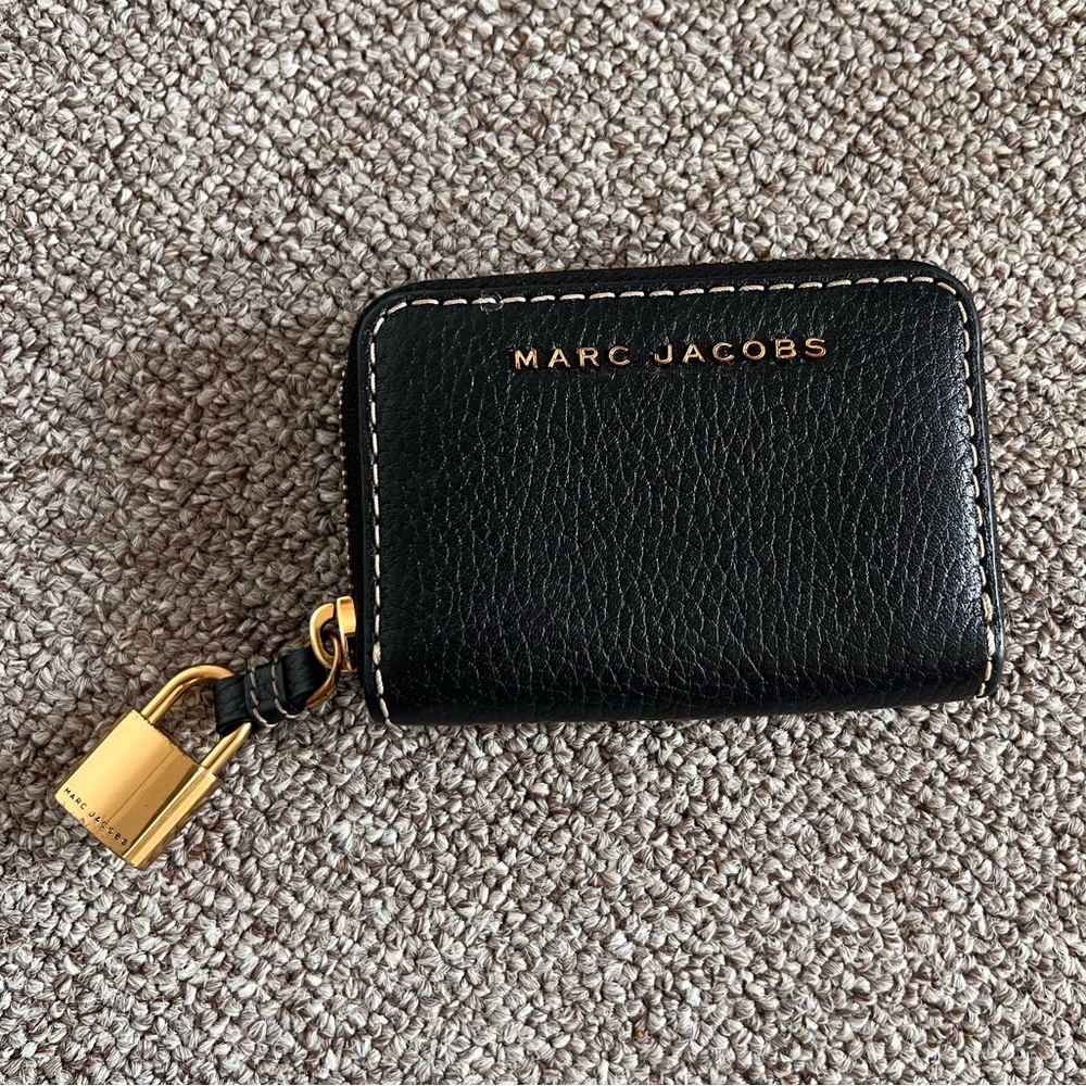 Marc Jacobs Black Leather Zip Around Wallet